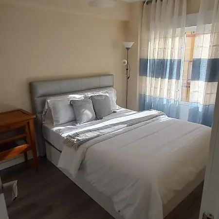 Cerca Del Pilar * Zaragoza