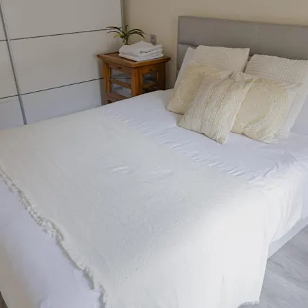 Cerca Del Pilar 아파트